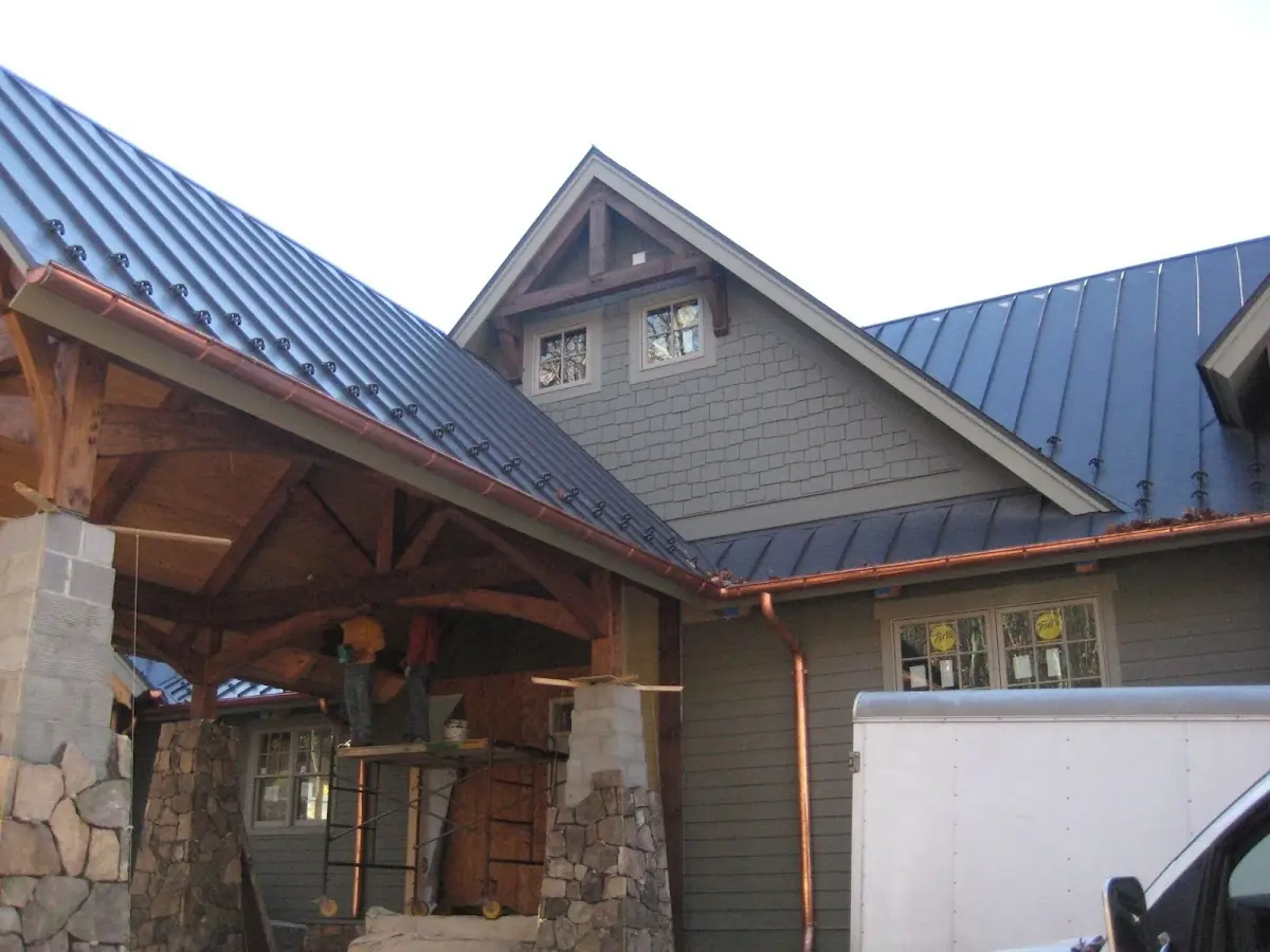 Craftsman Roofing team delivering quality roofing work in North Edmonds